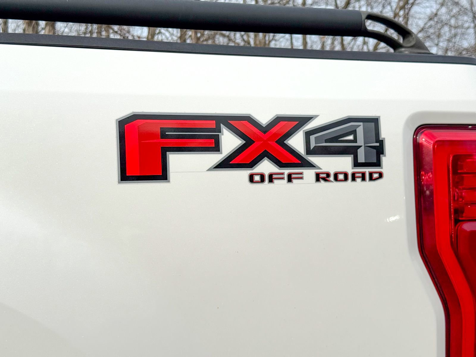 Certified 2019 Ford F250 Platinum w/ Platinum Ultimate Package image 9