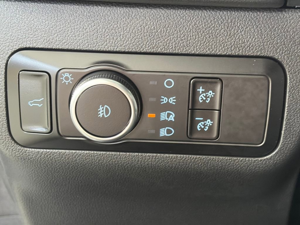 Certified 2025 Ford Escape ST-Line Select image 24