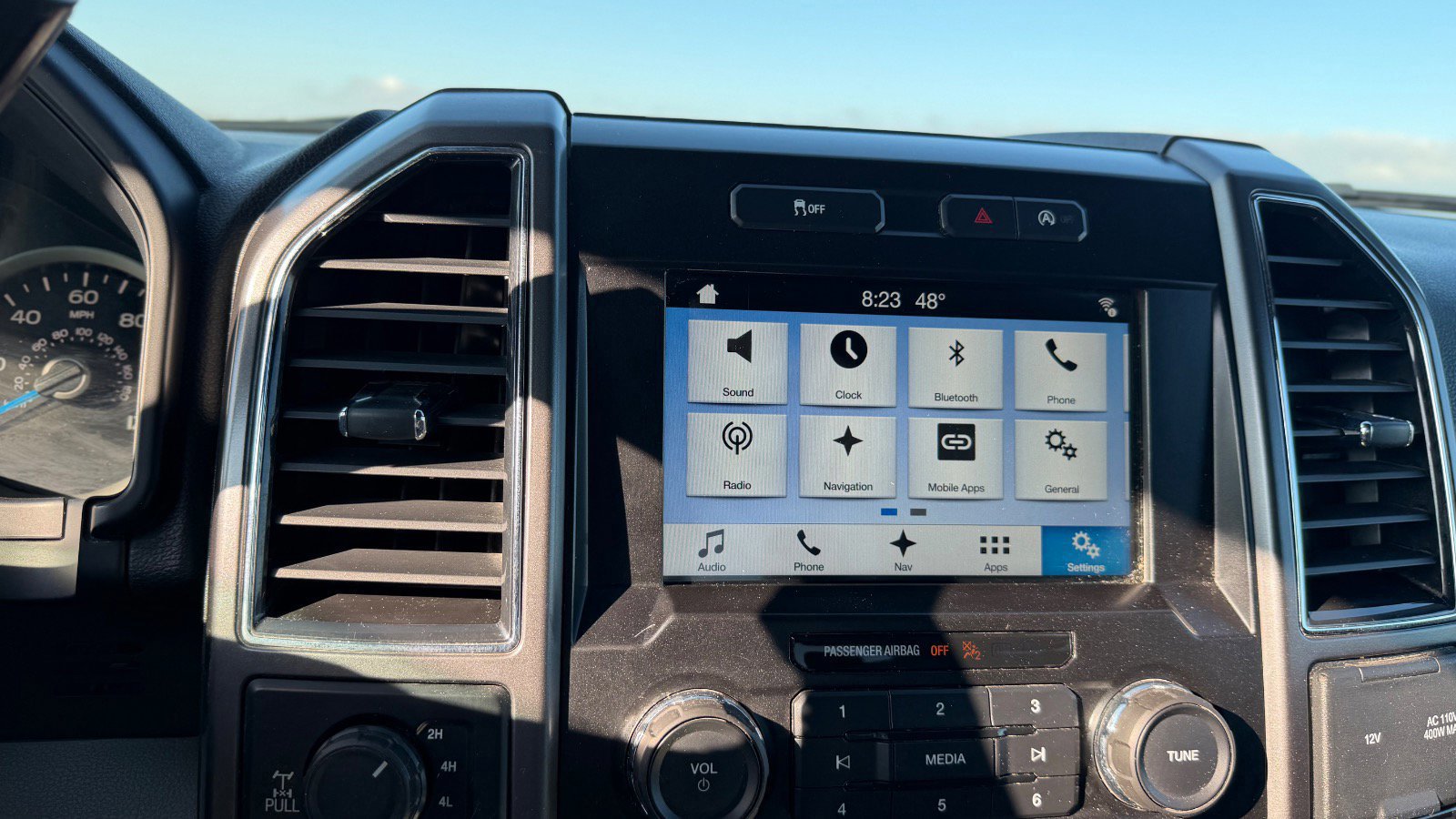 Certified 2017 Ford F150 XLT w/ Equipment Group 302A Luxury image 37