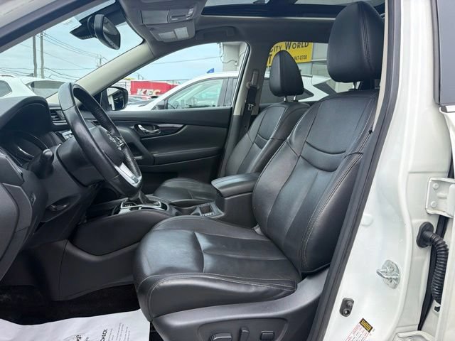 Used 2018 Nissan Rogue SL w/ Premium Package AWD/4WD image 14