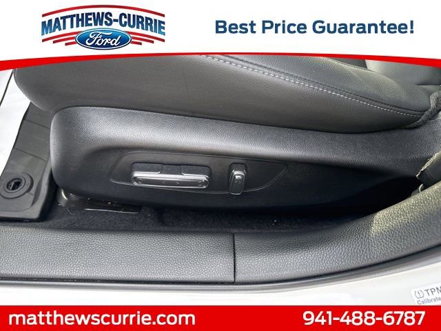 Used 2024 Honda Civic Touring image 10