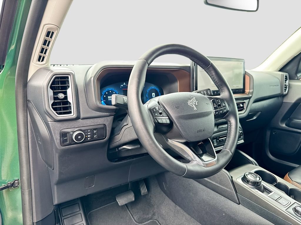 Certified 2025 Ford Bronco Sport Outer Banks w/ Outer Banks Tech Package+ AWD/4WD image 9