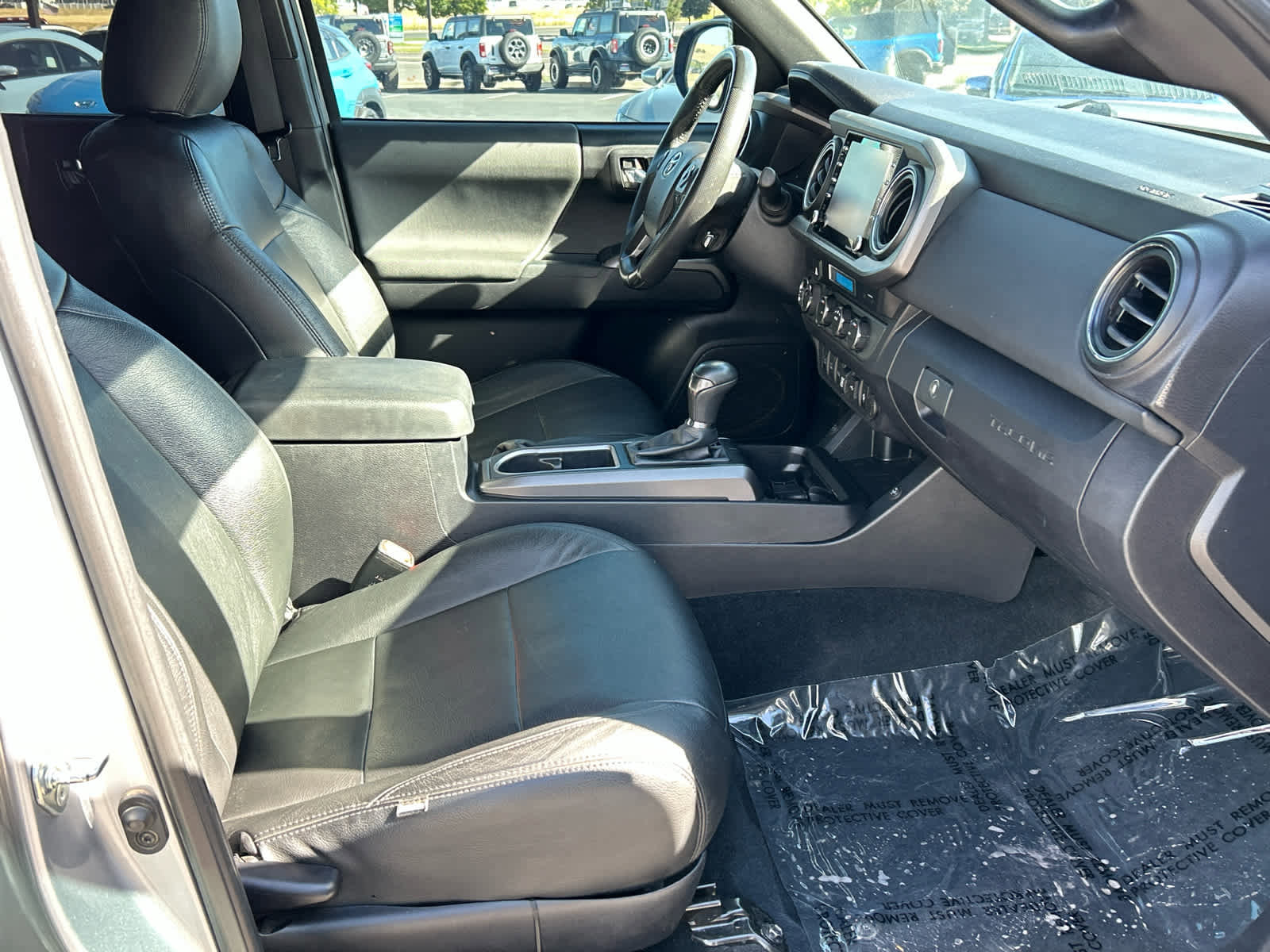 Used 2021 Toyota Tacoma TRD Off-Road image 25