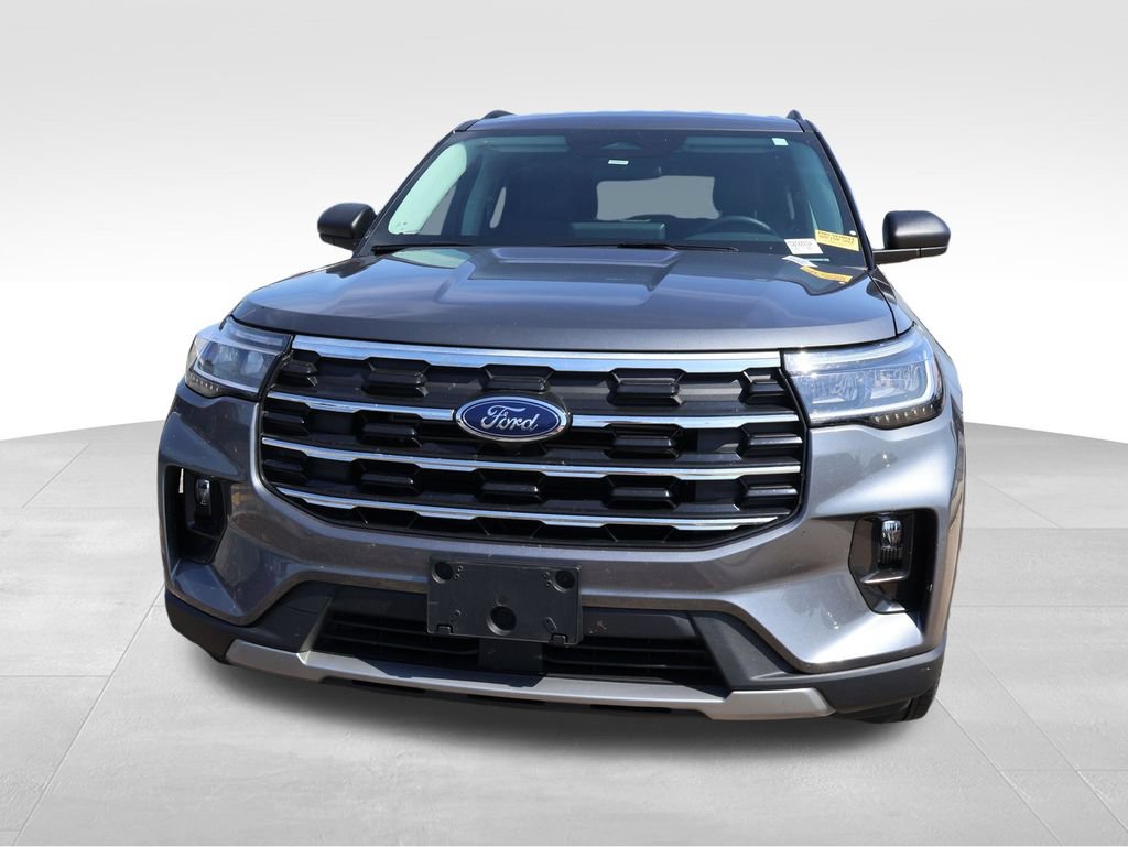 Certified 2025 Ford Explorer Active w/ Active Comfort Package AWD/4WD image 5
