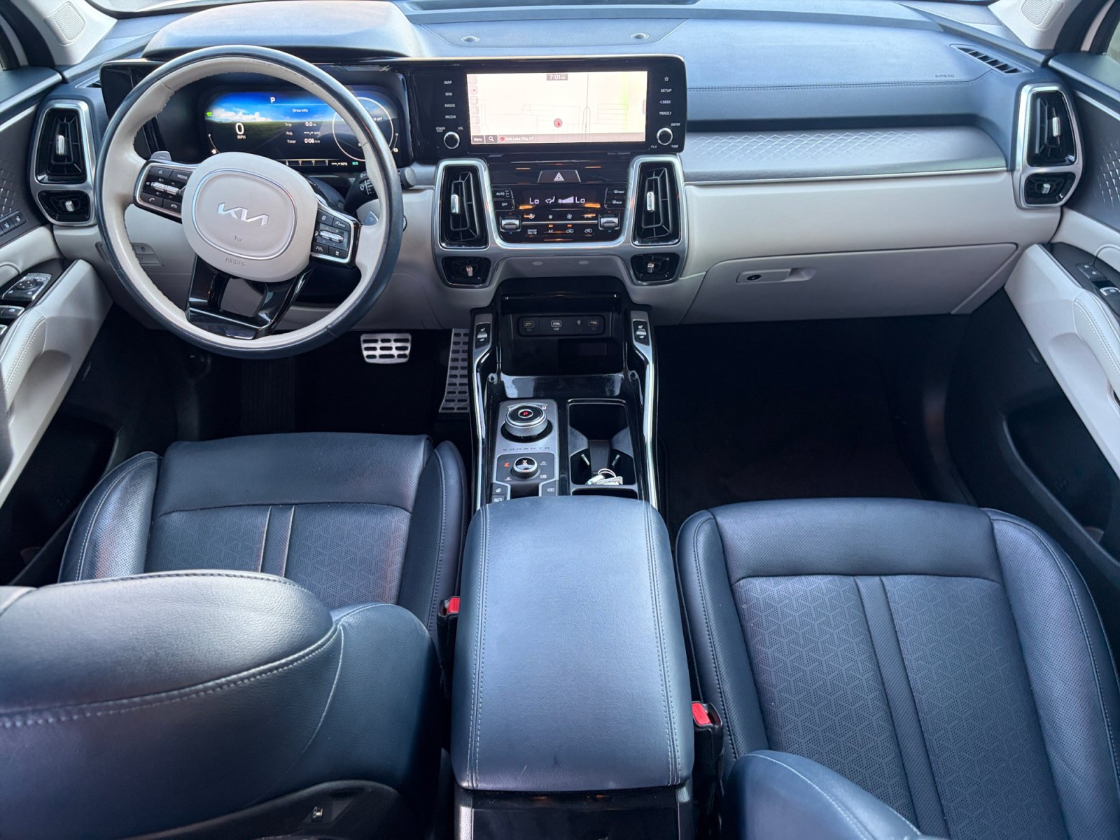 Used 2024 Kia Sorento SX Prestige AWD/4WD image 28