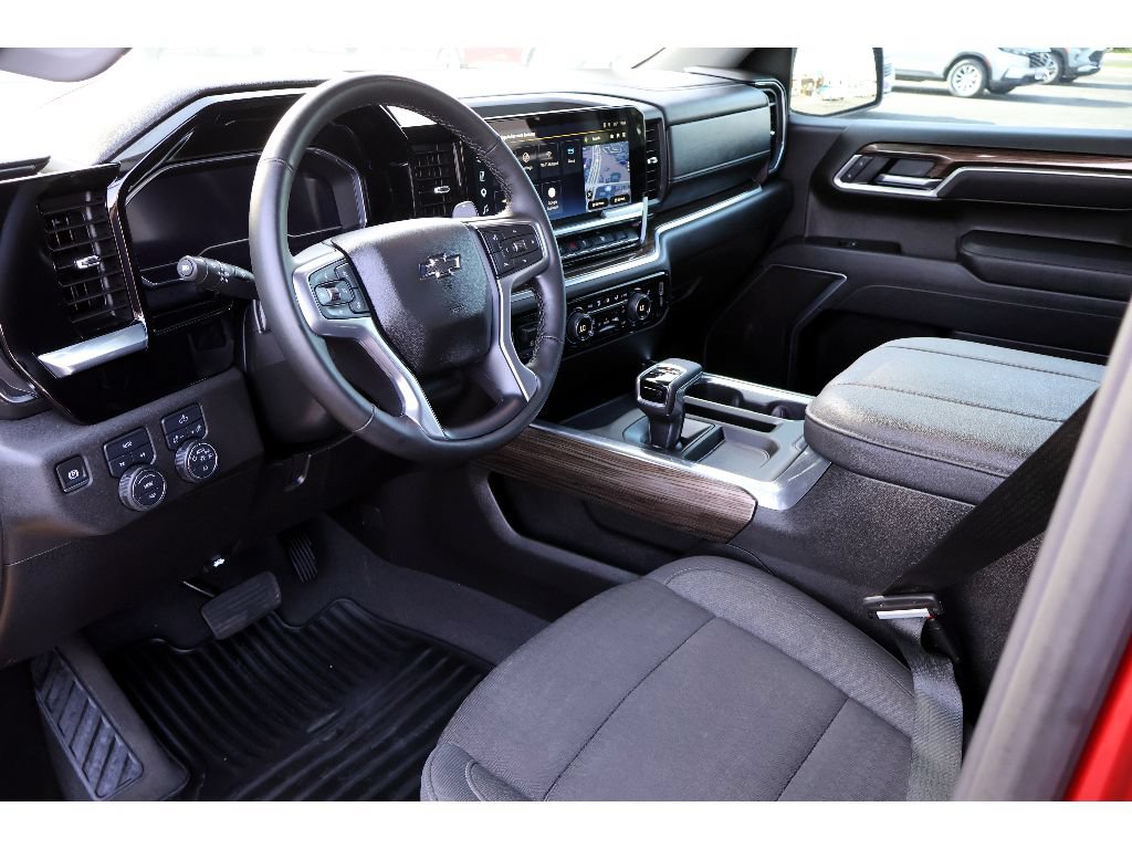 Used 2025 Chevrolet Silverado 1500 RST w/ LPO, Dark Essentials Package AWD/4WD image 3