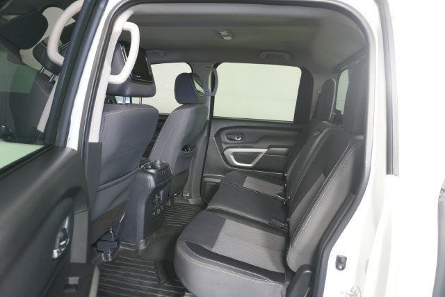 Used 2021 Nissan Titan SV w/ SV Convenience Package AWD/4WD image 28