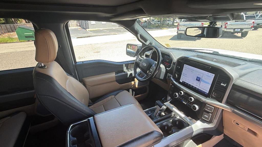Certified 2022 Ford F150 Lariat w/ Equipment Group 502A High RWD image 30