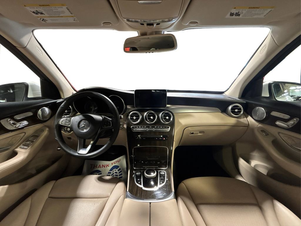 Used 2019 Mercedes-Benz GLC 300 4MATIC image 31