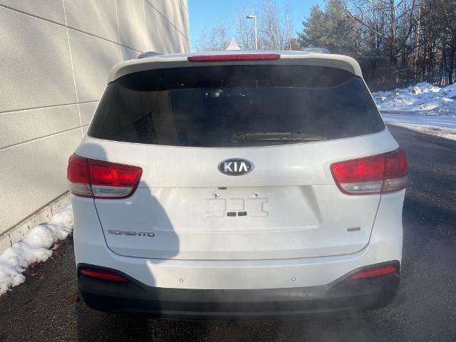 Used 2018 Kia Sorento AWD image 4