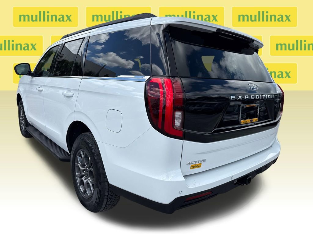 Certified 2025 Ford Expedition Active RWD image 9