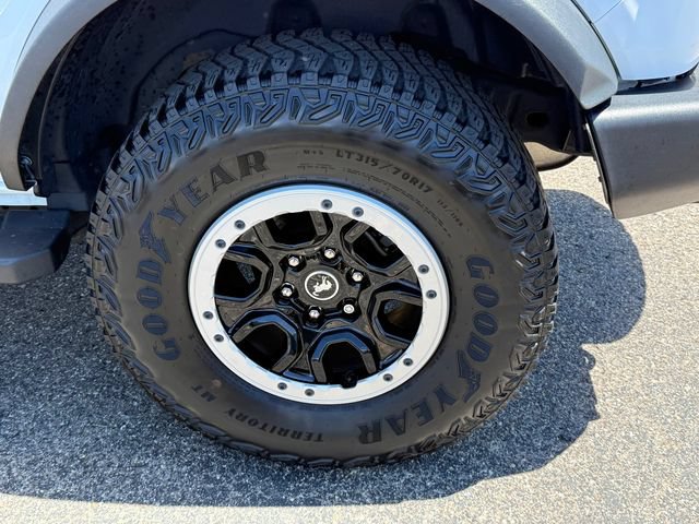 Certified 2023 Ford Bronco Outer Banks w/ Sasquatch Package AWD/4WD image 5