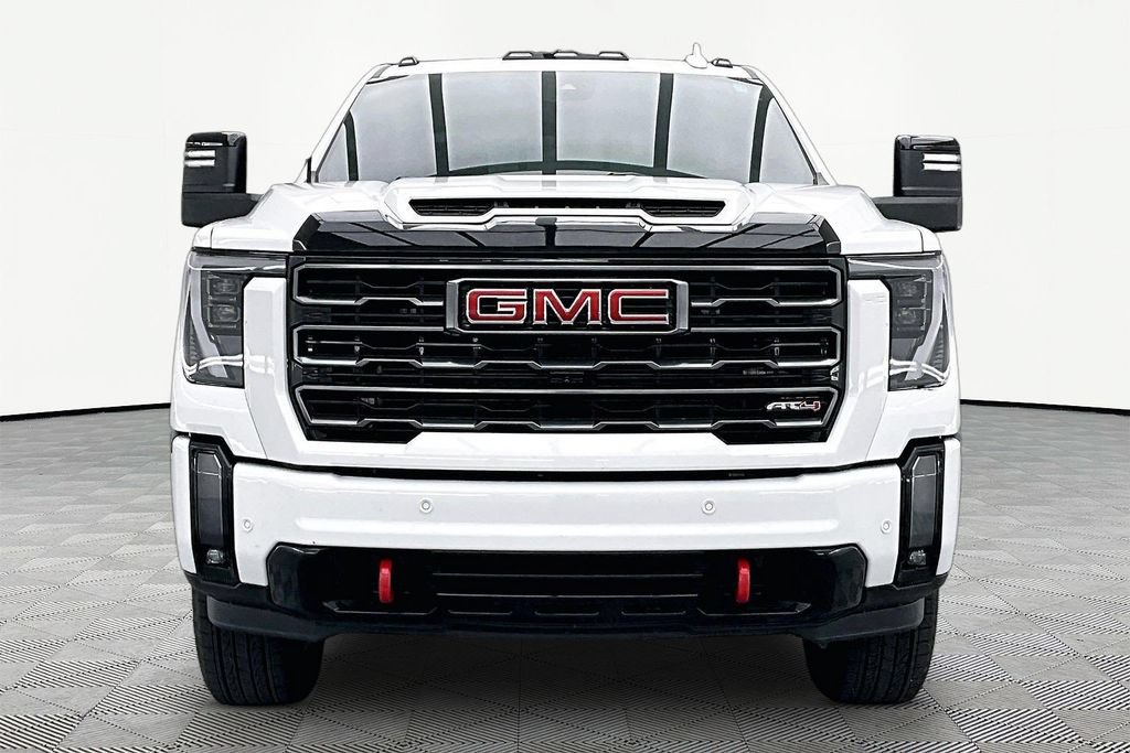 Used 2024 GMC Sierra 2500 AT4 w/ AT4 Premium Plus Package AWD/4WD image 3