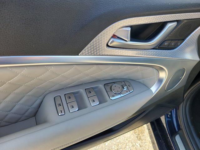Used 2023 Genesis G70 3.3T w/ Sport Prestige Package RWD image 24