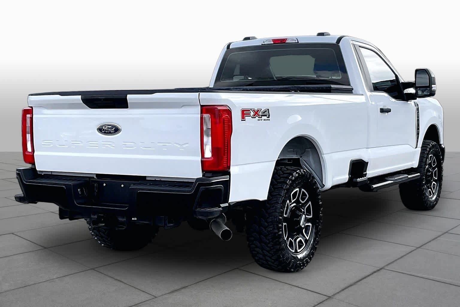 Certified 2025 Ford F250 XL w/ FX4 Off-Road Package AWD/4WD image 12