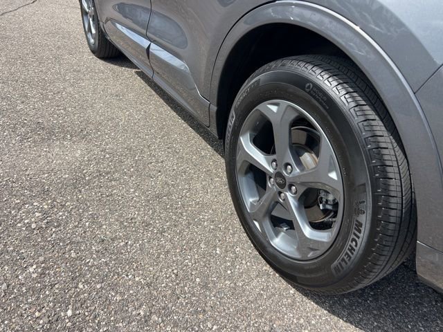 Certified 2024 Ford Escape ST-Line w/ Tech Pack #1 image 27