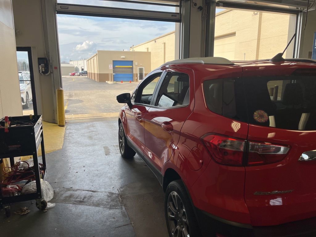 Certified 2021 Ford EcoSport Titanium image 3