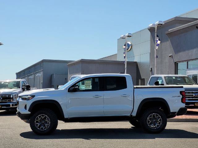 Used 2026 Chevrolet Colorado ZR2 w/ Technology Package AWD/4WD image 7