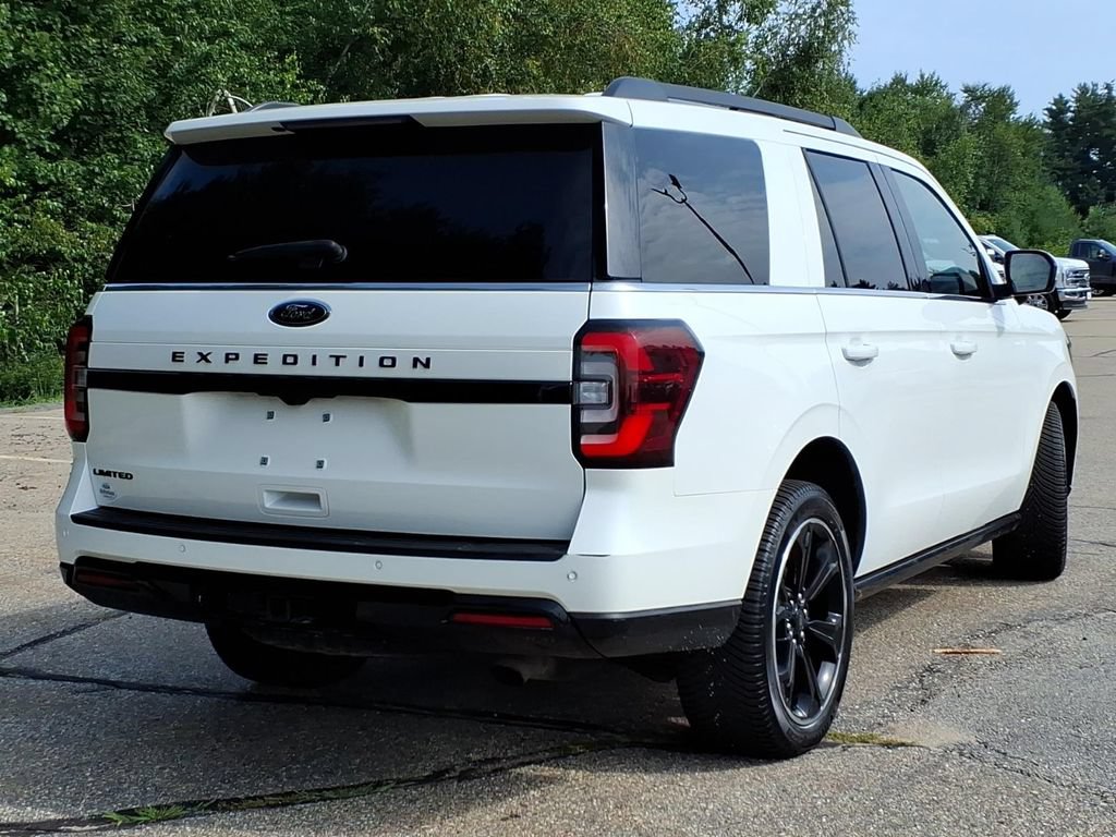 Certified 2022 Ford Expedition Limited AWD/4WD image 4