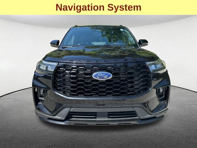 Certified 2025 Ford Explorer ST-Line w/ ST-Line Street Pack AWD/4WD image 4