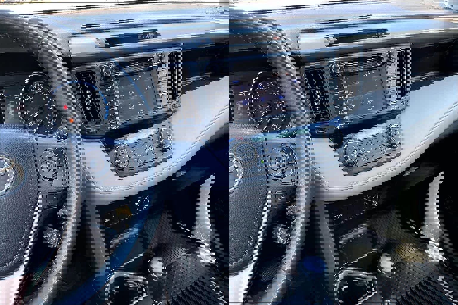 Used 2017 Toyota RAV4 XLE w/ All Weather Liner Package AWD/4WD image 11