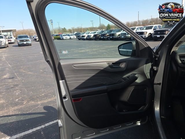 Certified 2023 Ford Escape Active AWD/4WD image 24