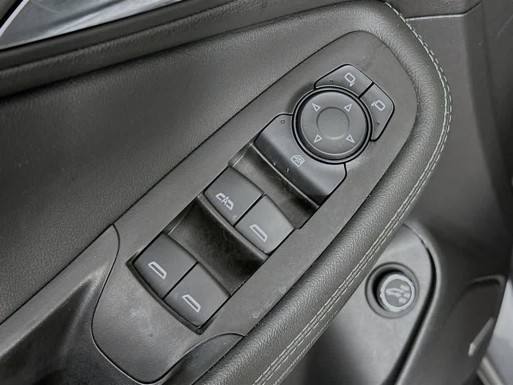 Used 2024 Buick Encore GX Avenir w/ Avenir Technology Package FWD image 28