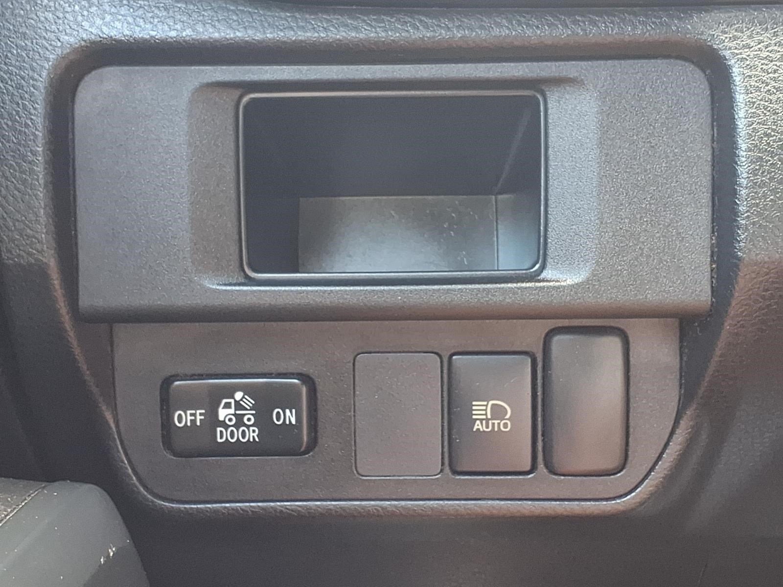 Used 2019 Toyota Tacoma SR w/ SR Convenience Package AWD/4WD image 20