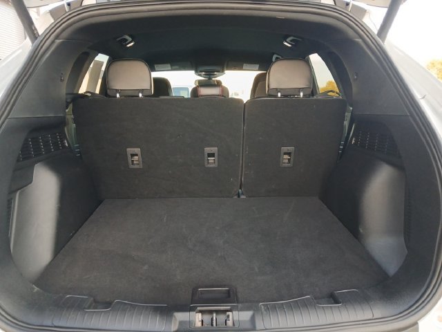 Certified 2025 Ford Escape ST-Line Select AWD/4WD image 5