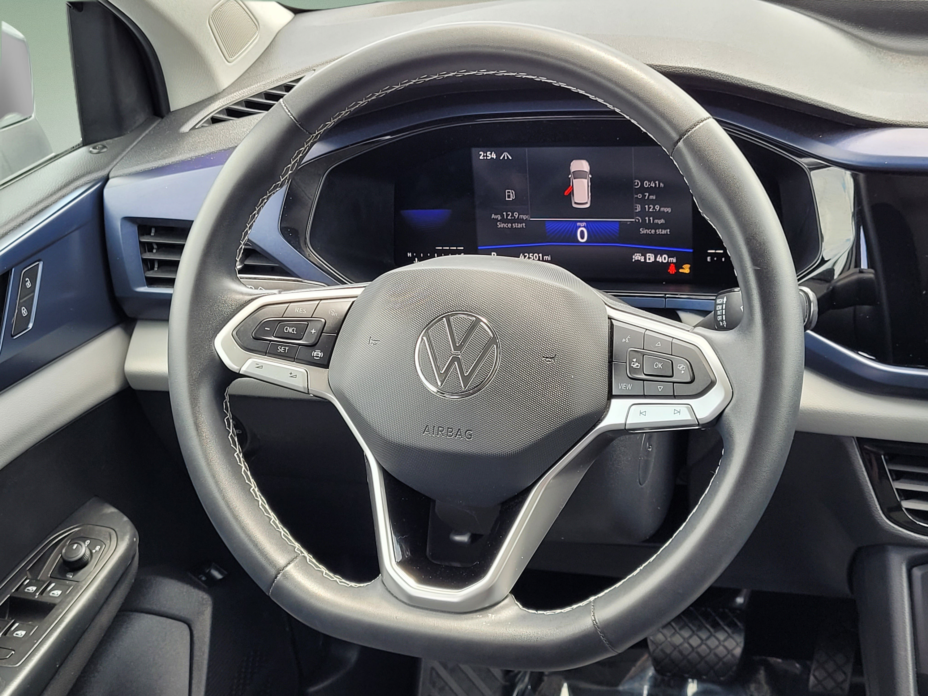 Used 2022 Volkswagen Taos SE FWD image 12