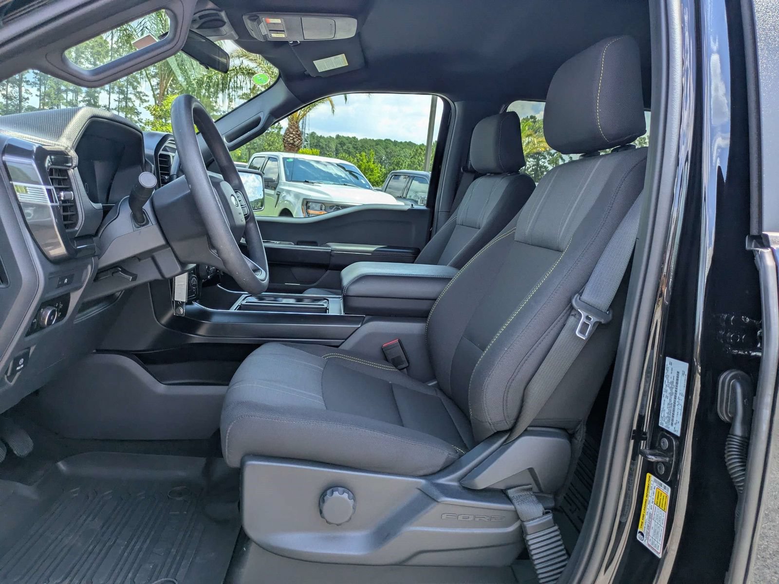 Certified 2025 Ford F150 STX w/ LOBO Package AWD/4WD image 10