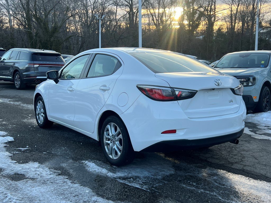Used 2018 Toyota Yaris iA image 3