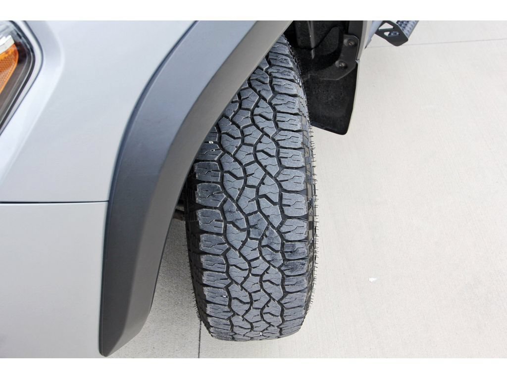 Used 2021 Toyota Tacoma TRD Off-Road AWD/4WD image 29