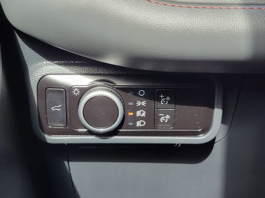 Certified 2025 Ford Explorer Active image 29