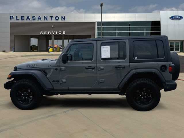 Used 2021 Jeep Wrangler Unlimited Sport AWD/4WD image 2