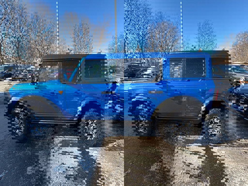 Certified 2025 Ford Bronco Badlands AWD/4WD image 2