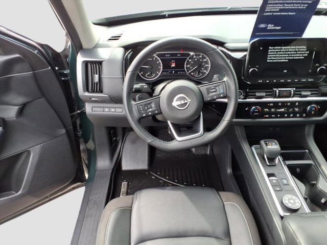 Used 2023 Nissan Pathfinder SL image 15