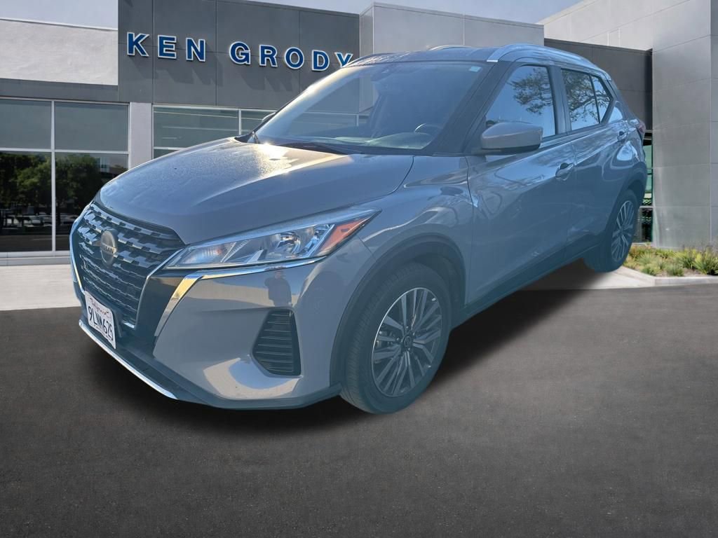 Used 2021 Nissan Kicks SV image 16