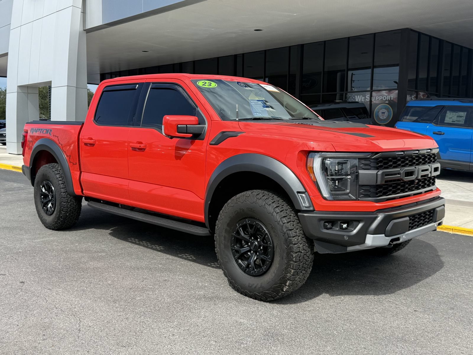 Certified 2023 Ford F150 Raptor w/ Raptor 37 Performance Package AWD/4WD image 2
