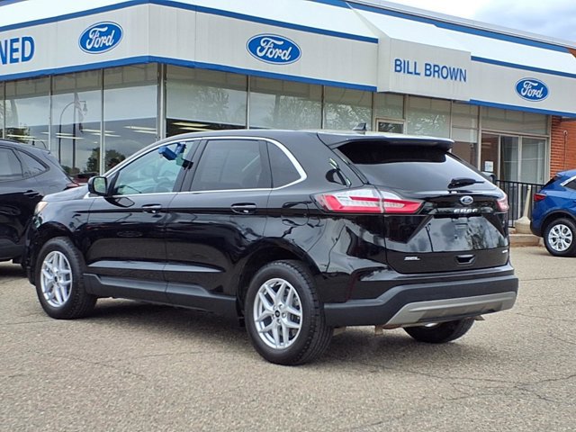 Certified 2024 Ford Edge SEL w/ Convenience Package AWD/4WD image 2