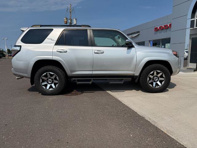 Used 2019 Toyota 4Runner TRD Off-Road Premium AWD/4WD image 8