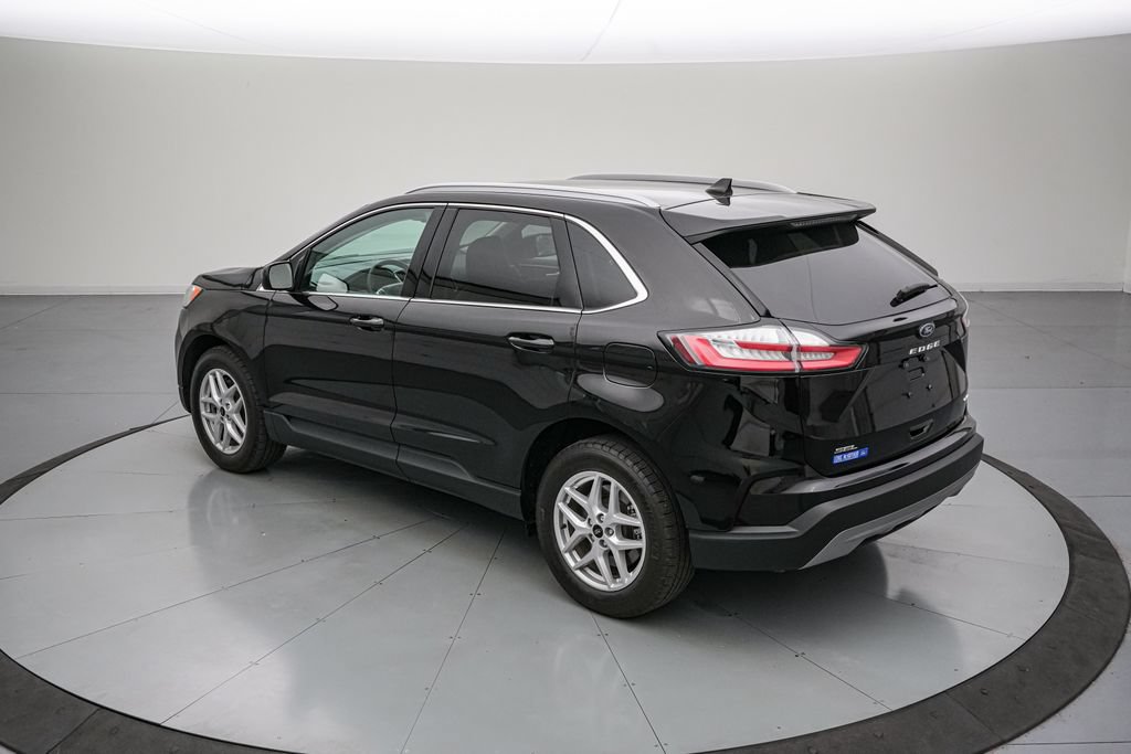Certified 2024 Ford Edge SEL w/ Convenience Package AWD/4WD image 6
