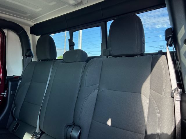 Used 2021 Jeep Gladiator Overland AWD/4WD image 23