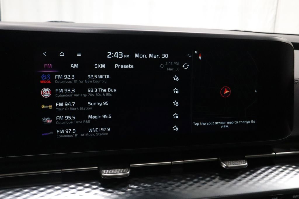 Used 2024 Kia Carnival SX Prestige image 11