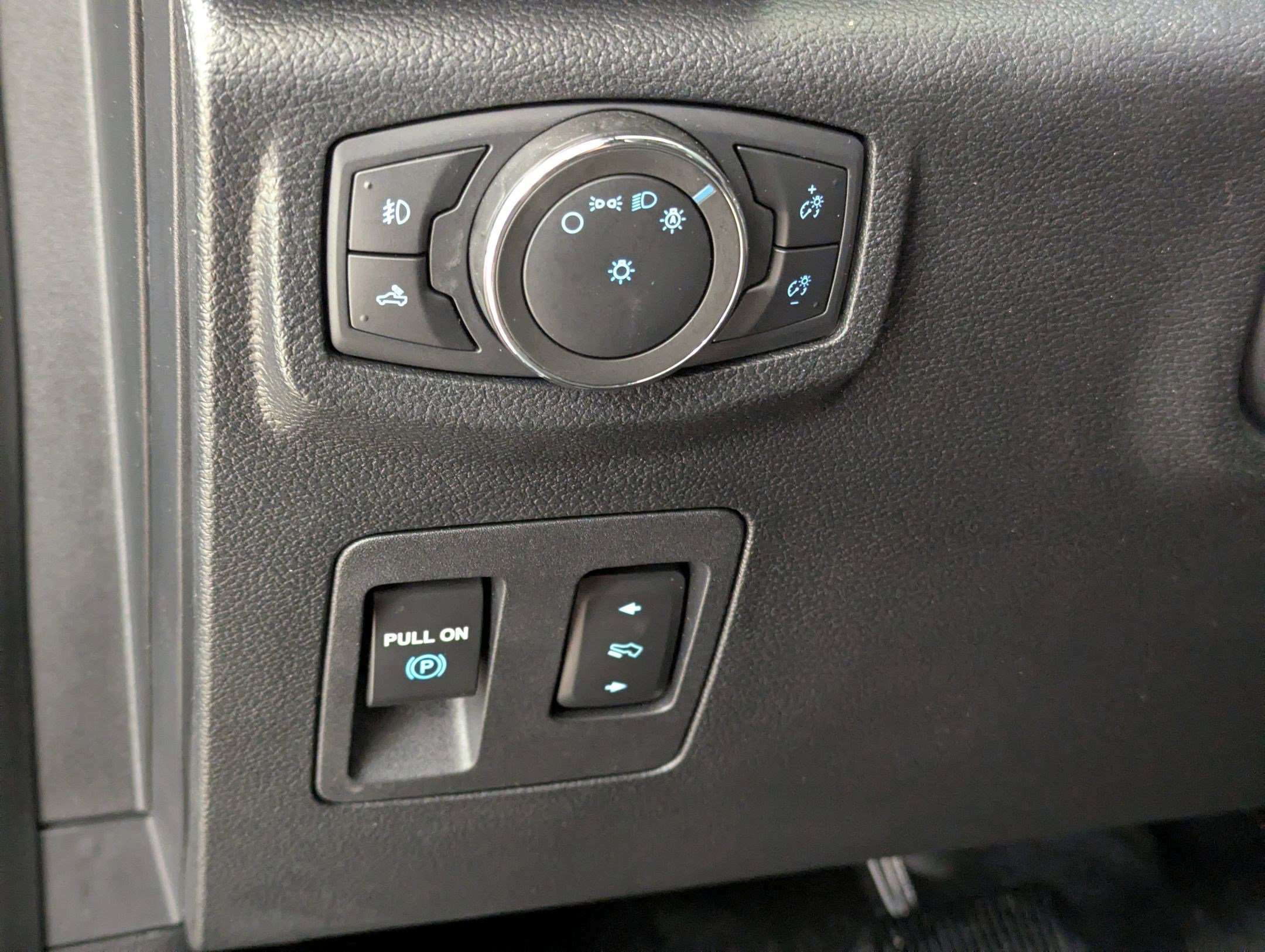 Certified 2020 Ford F150 XLT w/ Equipment Group 302A Luxury image 16