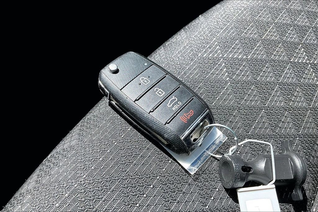 Used 2023 Kia Rio S FWD image 11