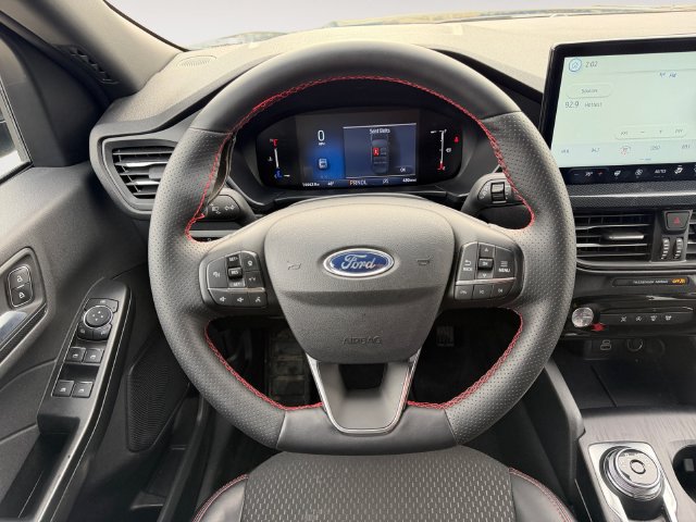 Certified 2026 Ford Escape ST-Line w/ Tech Pack #1 AWD/4WD image 13