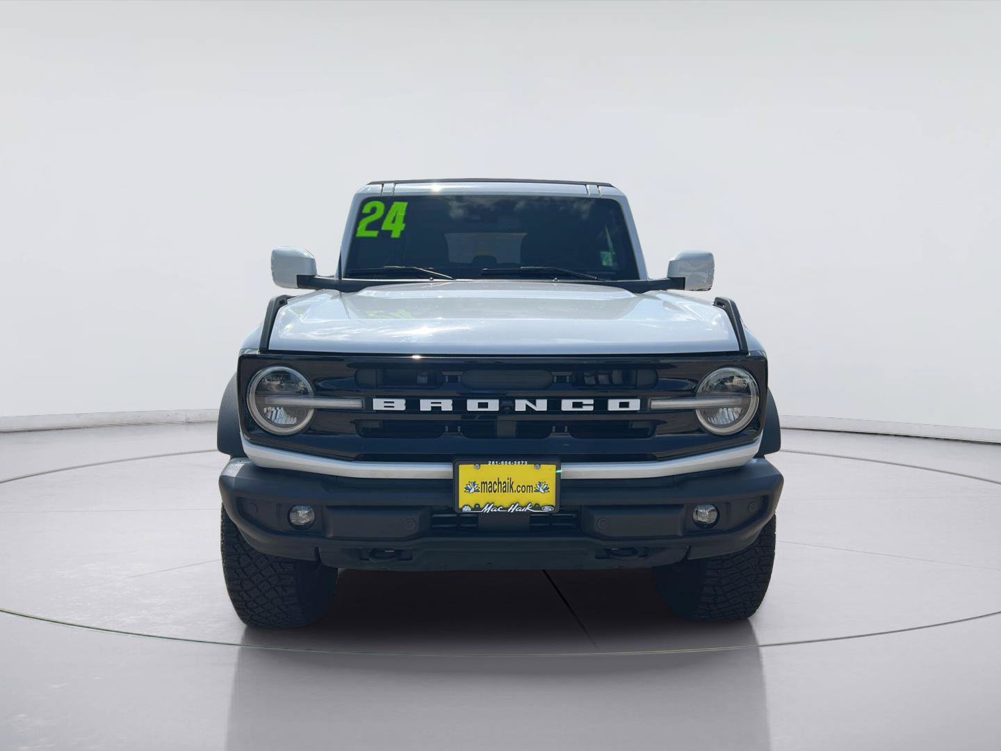 Certified 2024 Ford Bronco Outer Banks w/ Sasquatch Package AWD/4WD image 2