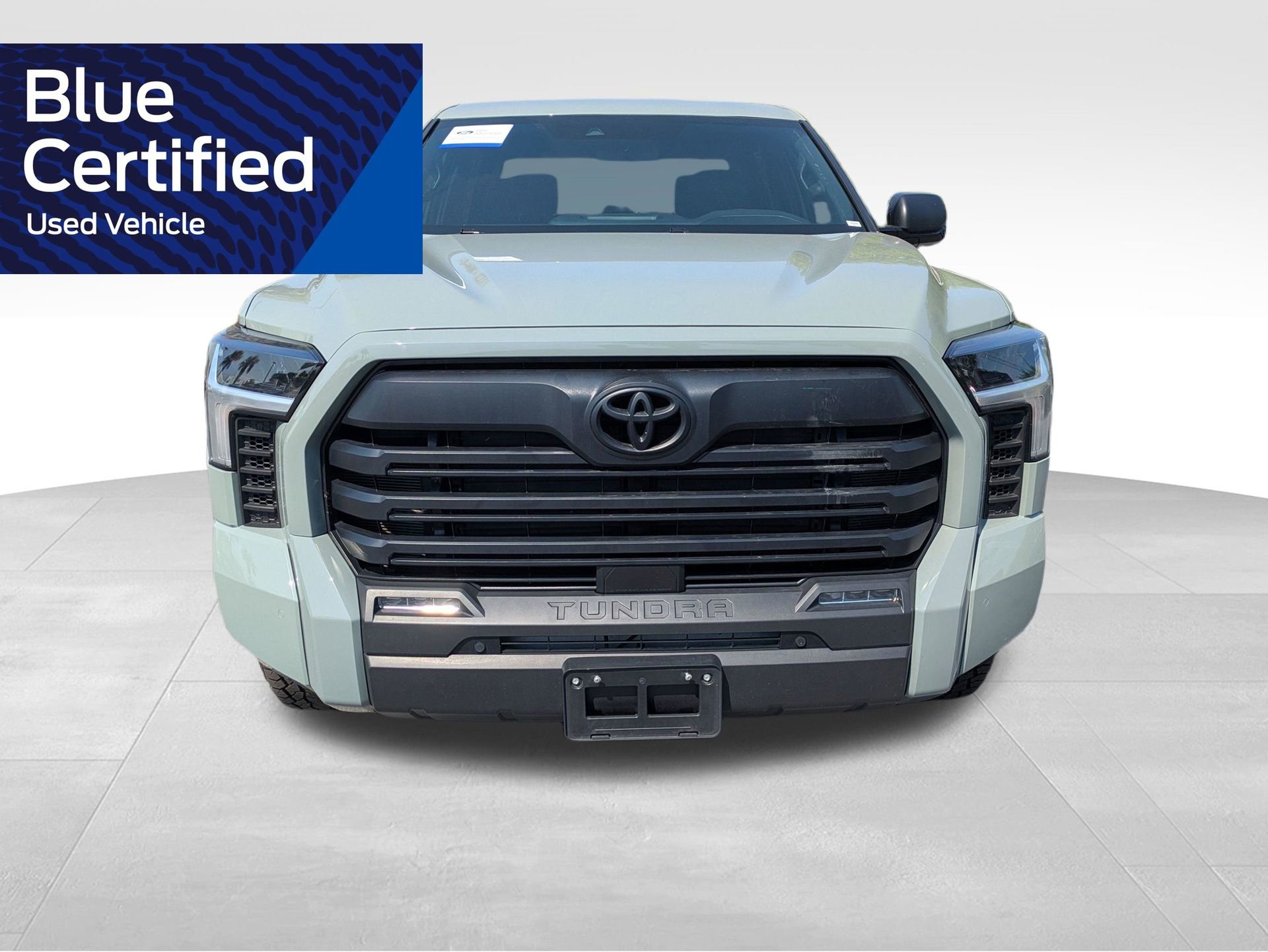 Used 2025 Toyota Tundra SR5 w/ SR5 Convenience Package AWD/4WD image 11