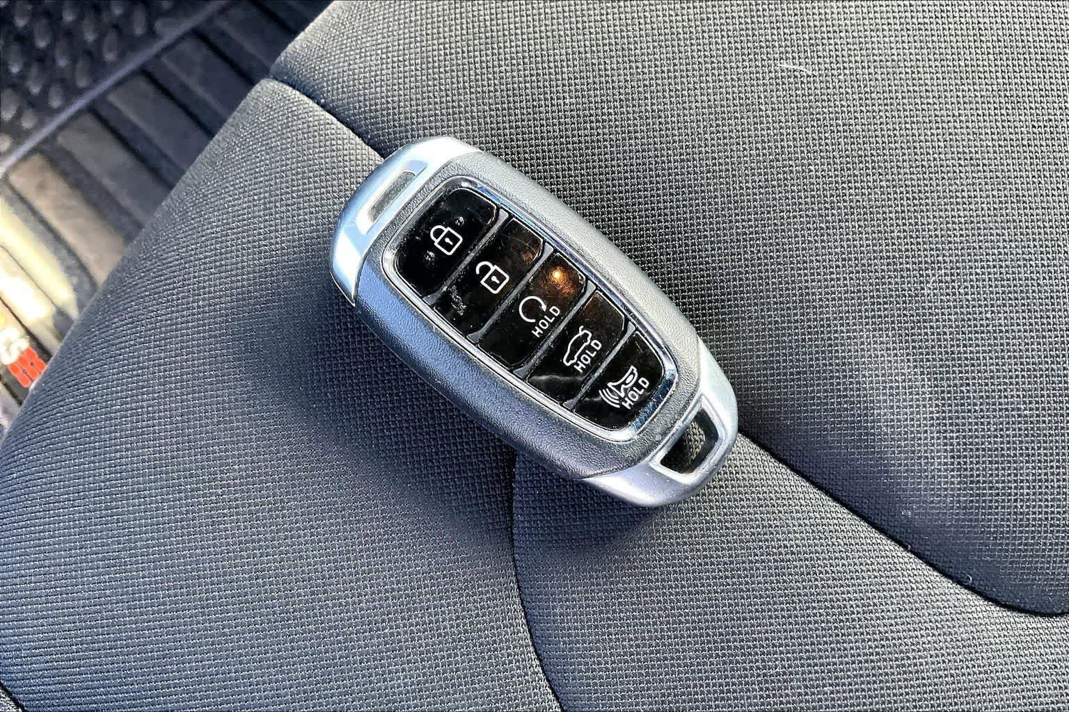 Used 2023 Hyundai Elantra Blue FWD image 19